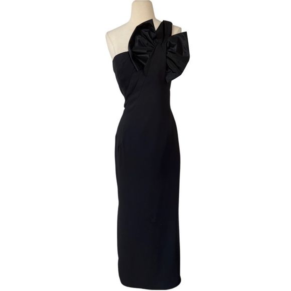 1980s Dramatic Black Strapless Bow Gown
